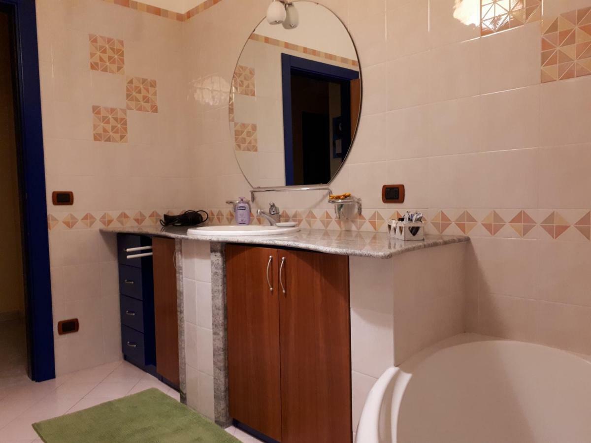 B&B Nonna Giulia Bernalda Bagian luar foto