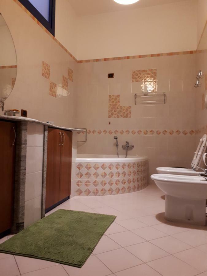 B&B Nonna Giulia Bernalda Bagian luar foto